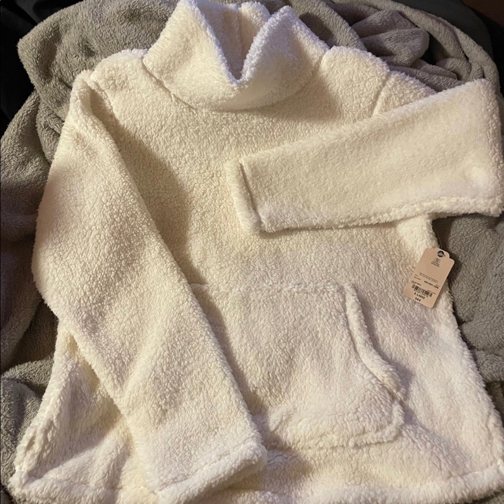 fluffy pullover